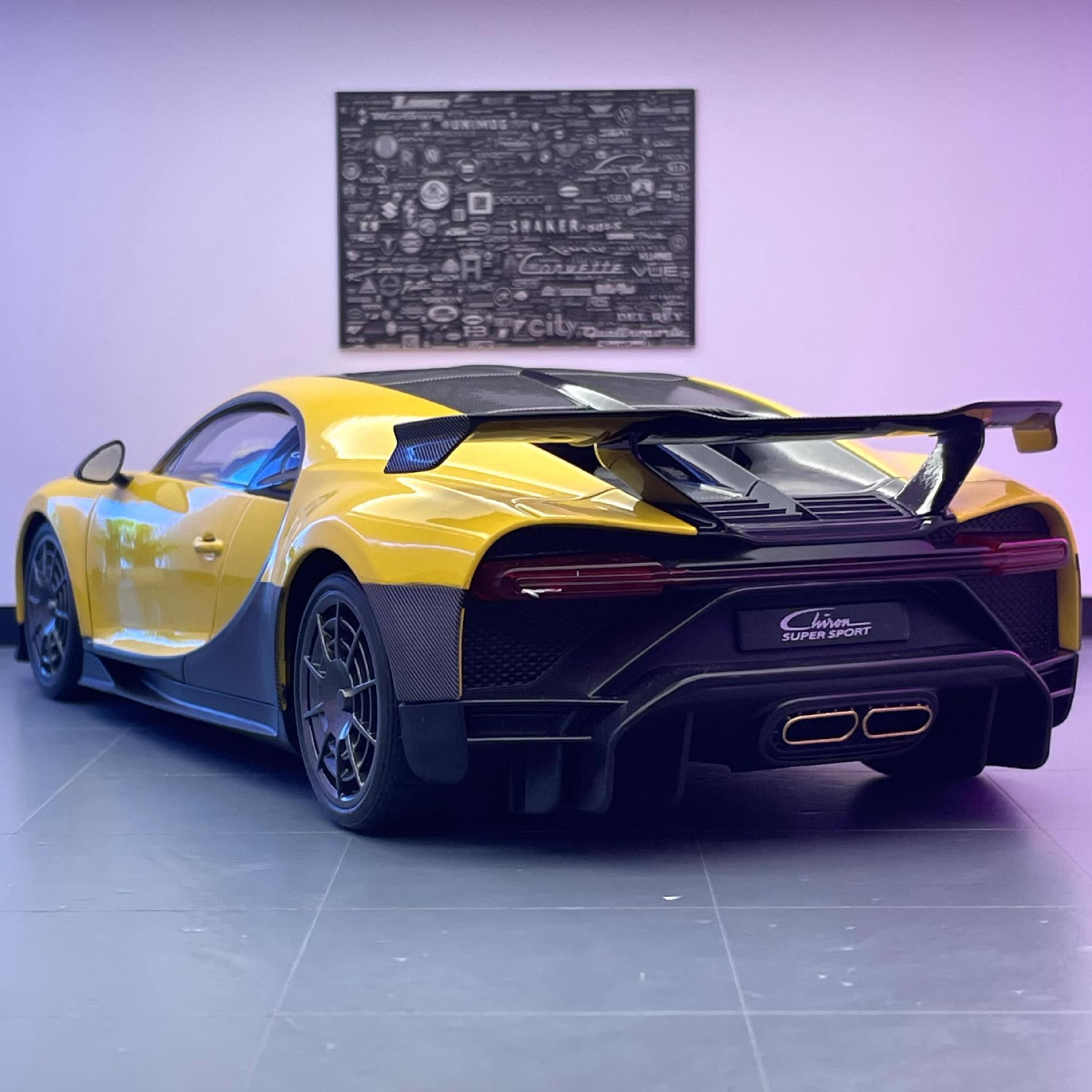 Modelo de coche de aleación Mamba negro 1:18 Bugatti Kailong coche deportivo iluminación efecto de sonido juguete modelo de coche decoración colección