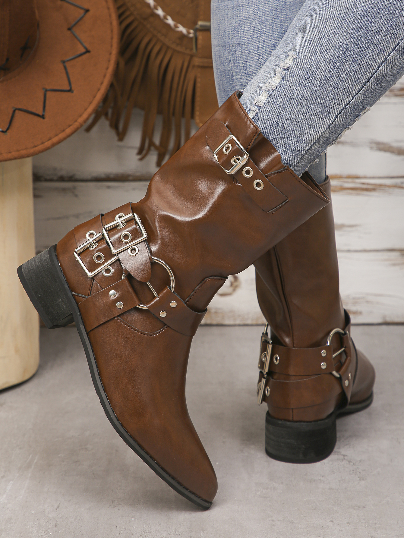 Damenschuhe Western-Cowboystiefel Damen Retro-Punk-Gürtelschnalle Martin-Stiefel Miu Home erhöhte geriebene braune Ritterstiefel mit mittlerer Röhre_voghion.com