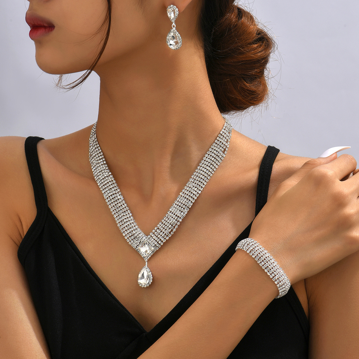 Recomendación transfronteriza Joyas nupciales europeas y americanas Conjunto de boda de diamantes completos Collar Pendientes Pulsera Anillo Accesorios de boda