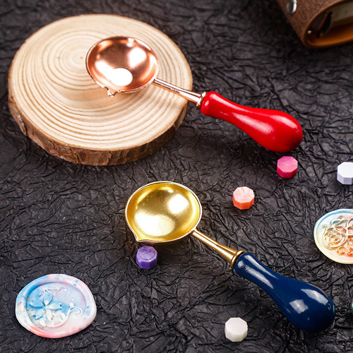 Fire paint stove seal spoon envelope rubber wood fire paint beech wood small melting furnace melting wax spoon fire paint seal raw material