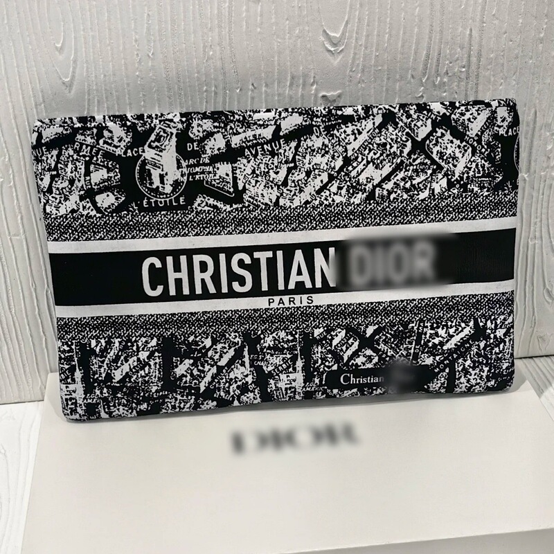 New Limited Edition Counter Gift with Free Beauty Cosmetics Bag Paris Transformation D Wallet Makeup Card Bag Women's Bag