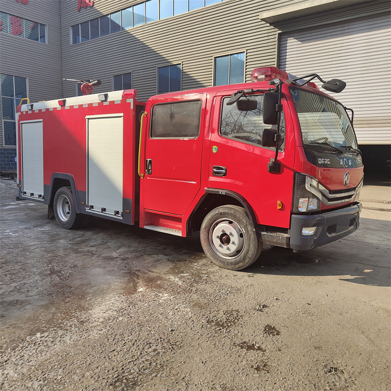 东风国六多利卡5方上牌水罐消防车 城镇救援灭火消防洒水车