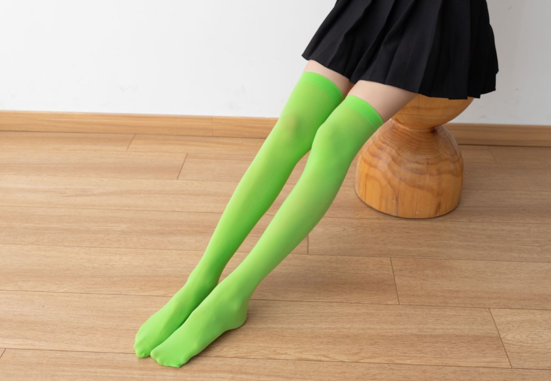Fluorescent green