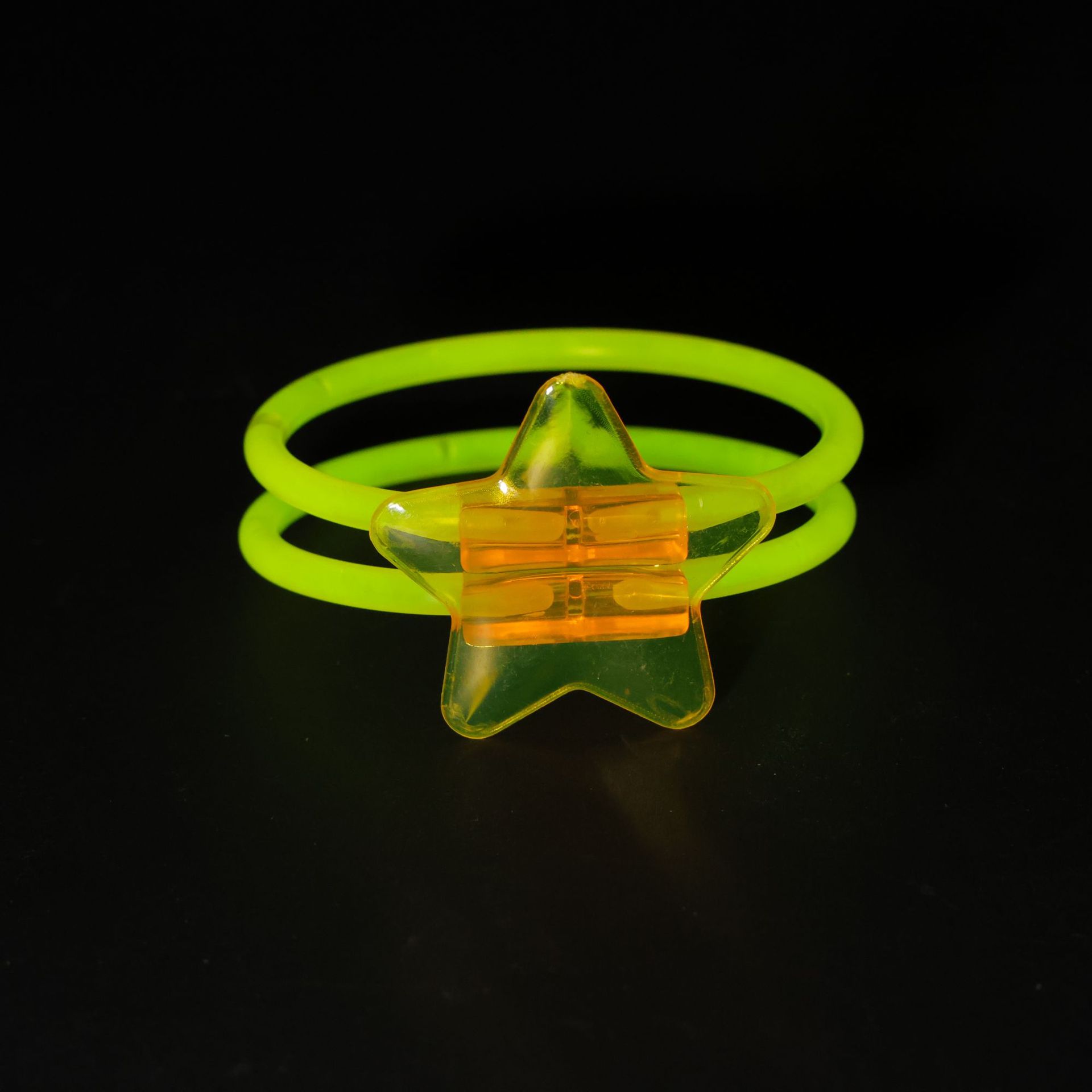 Fábrica directa al por mayor mariposa fluorescente petal de amor brazalete de cubierta dura varilla fluorescente fiesta de juguetes luminosos image 3