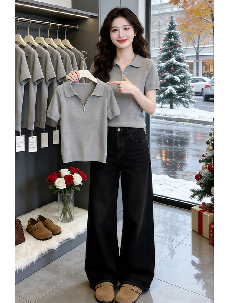 Áo thun nữ cổ tròn tay ngắn chất liệu băng lụa mát lạnh form gọn gàng — màu đen