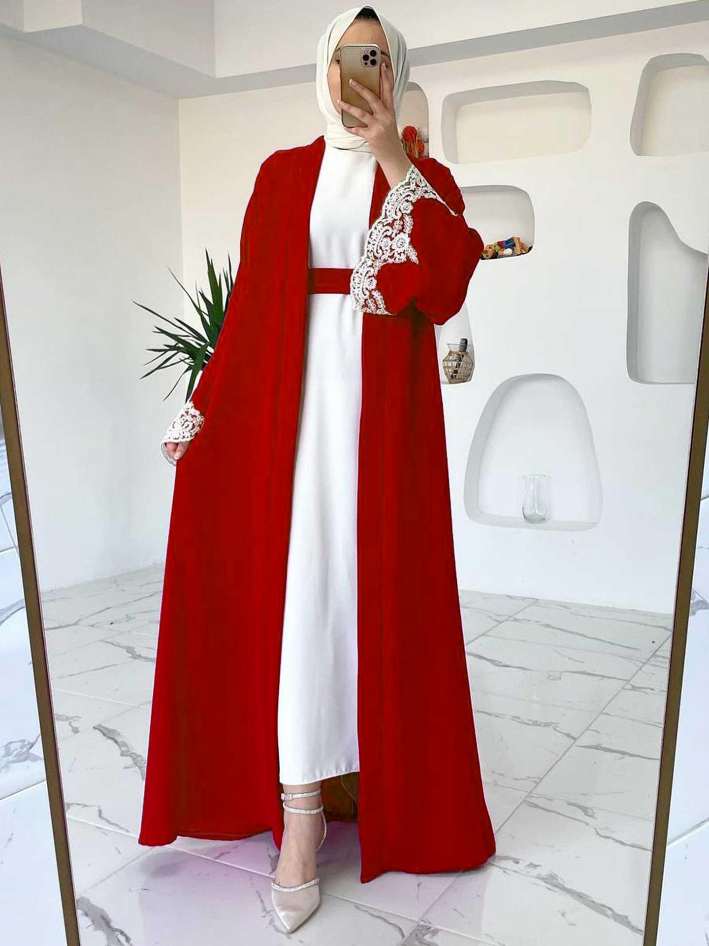 Ensemble abaya élégant en dentelle appliquée, cardigan et jupe gilet pour femmes musulmanes – Tenue deux pièces pudique_voghion.com