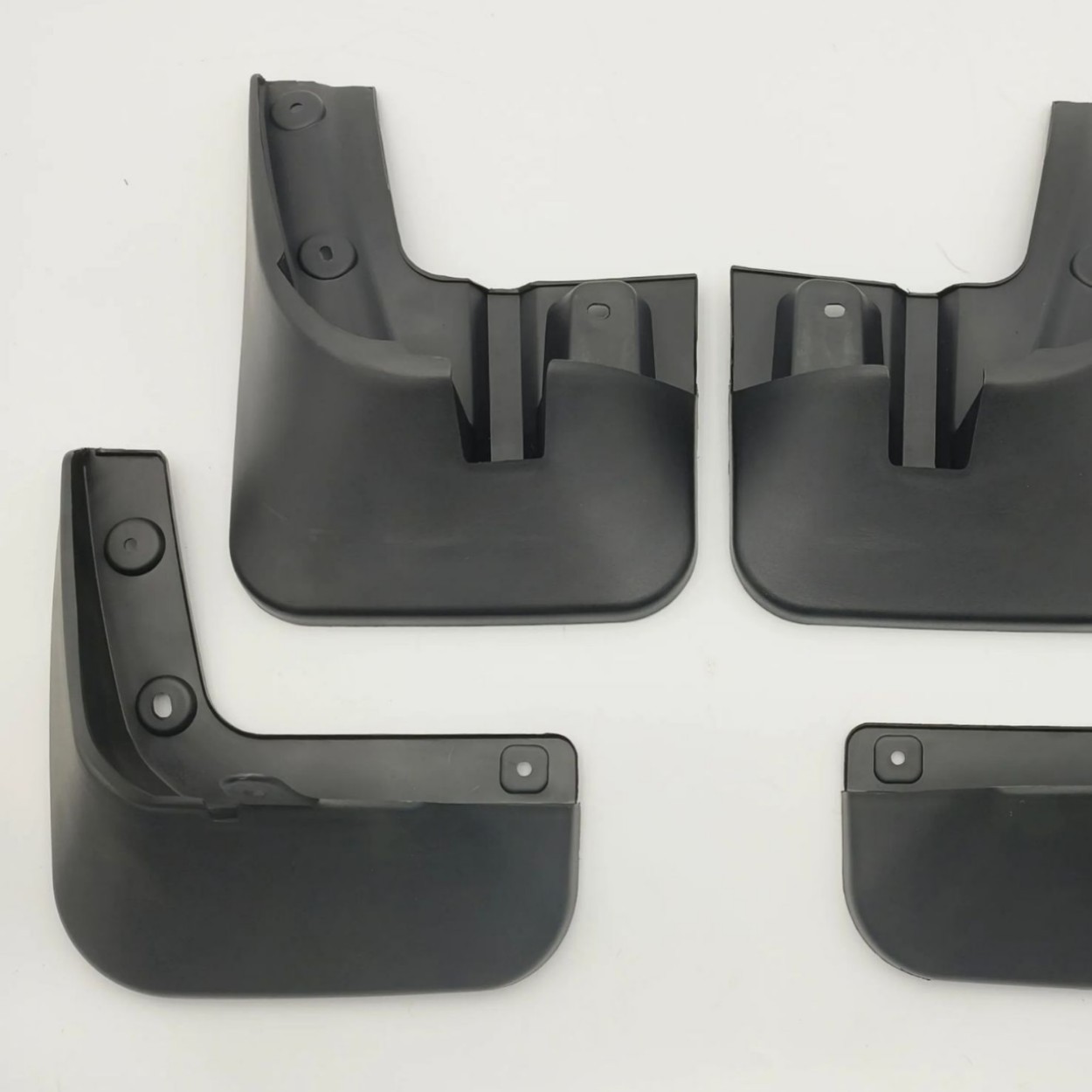 Aplicable a Jianghuai Ruifeng M3 versión del fabricante de la versión más coche Fender fábrica al por mayor