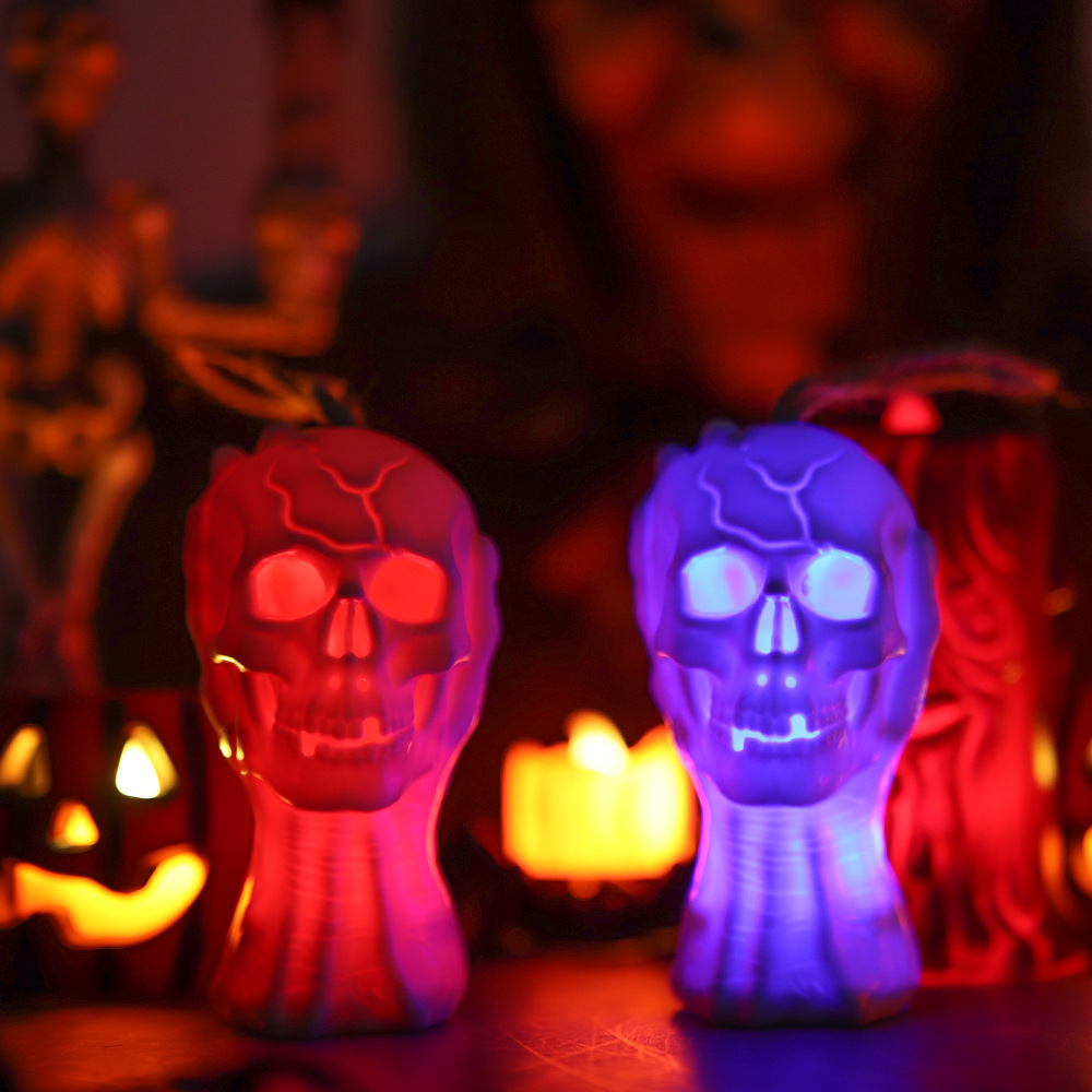 Transfronterizos de Halloween nuevos productos de decoración de vacaciones accesorios de mano captura fantasma lámpara LED vela electrónica lámpara de mesa pendular