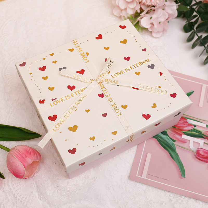 Explosiones de arco en stock caja de regalo para novia caja de regalo cuadrada caja de cumpleaños lápiz labial caja de embalaje de cosméticos al por mayor