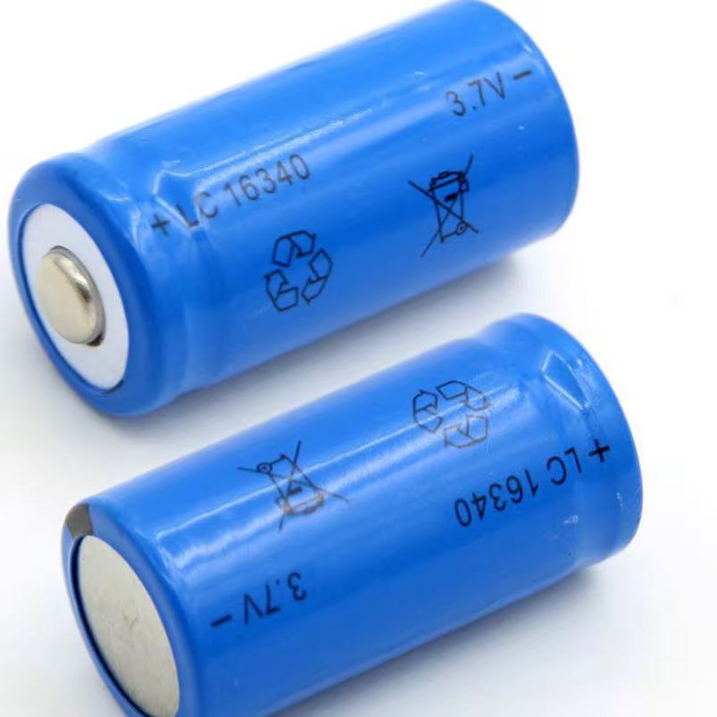 厂家批发16340锂电池CR123A激光笔电池3.7V 强光手电筒充电电池