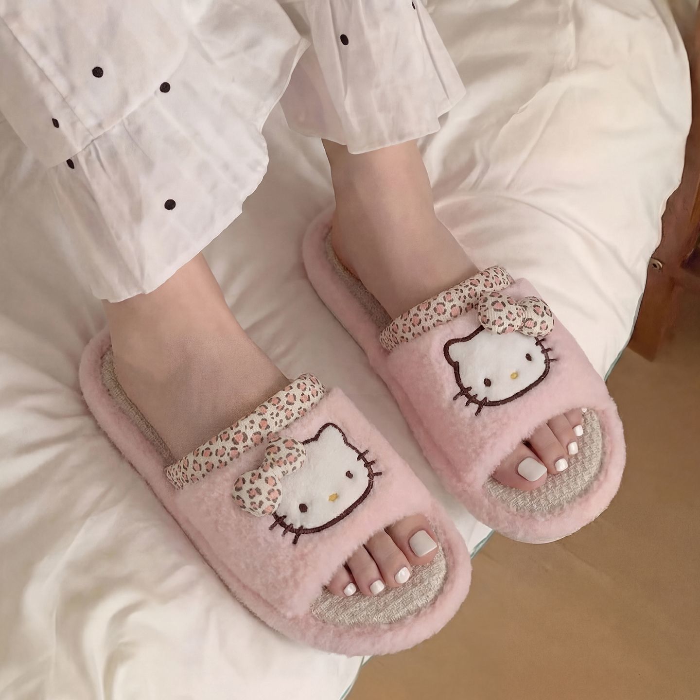 hello kitty 고양이 만화 귀여운 사계절 리넨 슬리퍼 여성 자택 실내 통기 미끄