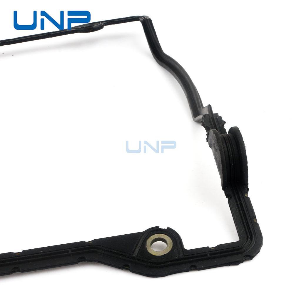 058198025A Suitable for Volkswagen Passat Audi A4B5 Skoda Valve Cover