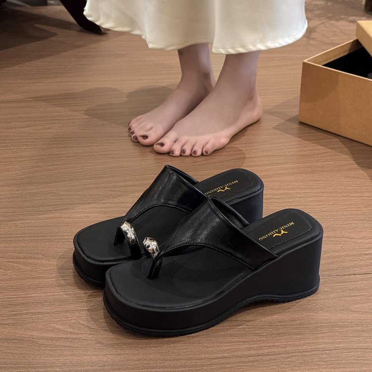 검은색