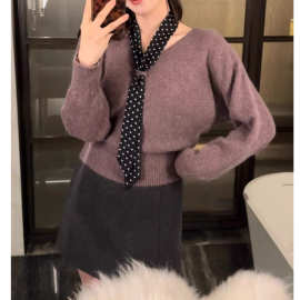 定制 复古气质v领波点丝巾领带套头针织衫女秋冬加厚软糯短款毛衣