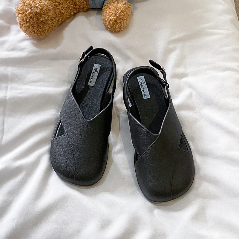 包頭サンダル女性夏外は新型ファッションを着ています。|undefined