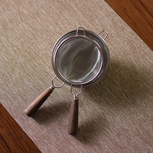 Stainless steel tea drain tea net tea filter creative walnut handle Japanese tea filter Kung Fu tea set accessories wholesale