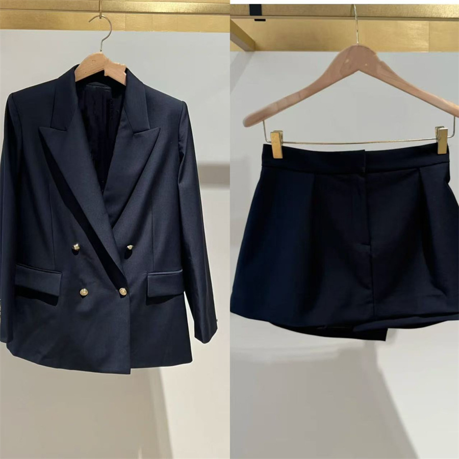 2025早秋新款女装法式时尚翻领双排扣短款西装外套+时尚A字高腰裙