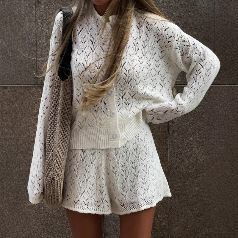 Early Autumn Hollow Crochet Slimming French-Style Cardigan Sweater Set with a Unique Design and a Niche, Relaxed V-Neck Cardigan