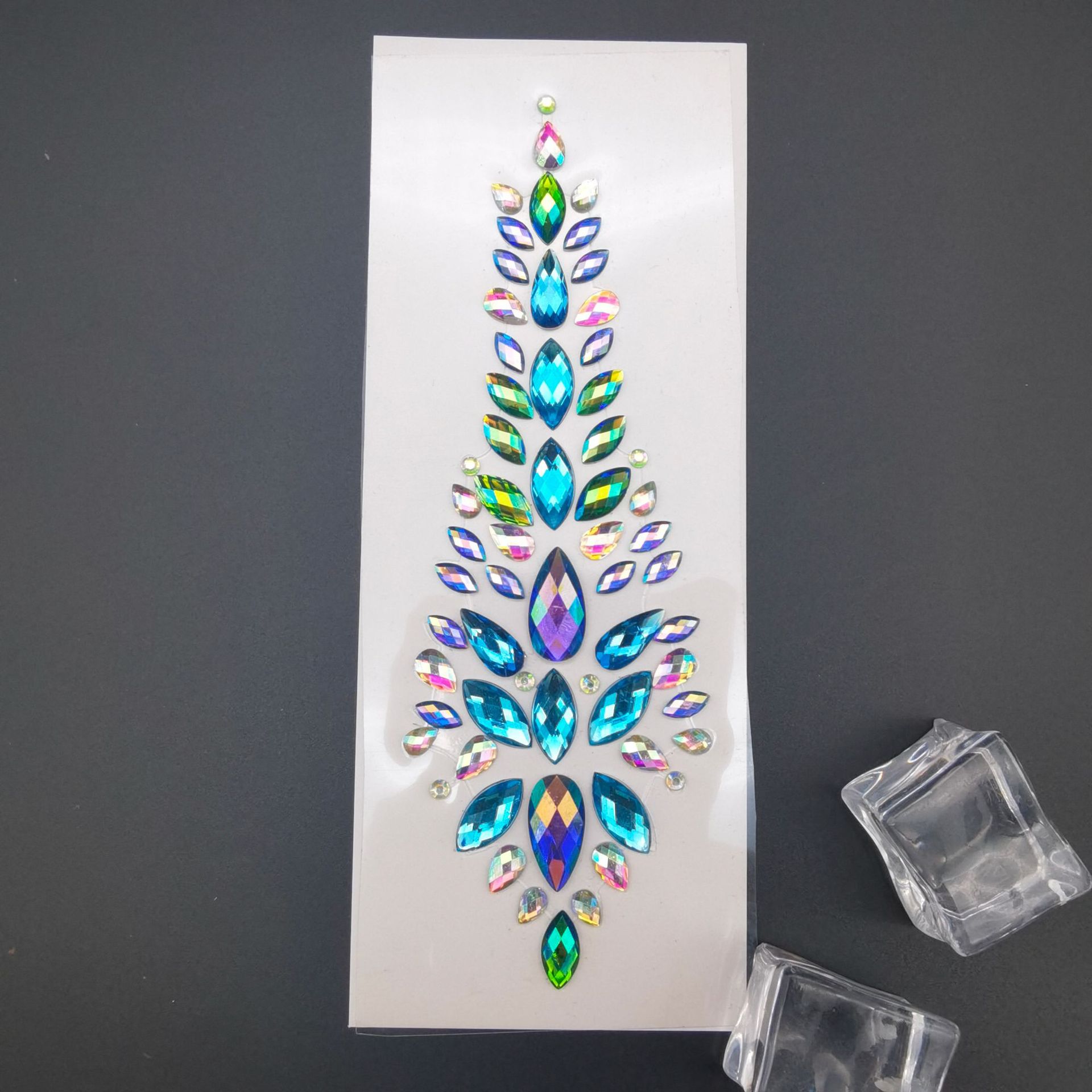 EDM eléctrico sílaba cara pegatinas ceja pegatinas cara pegatinas diamante resina diamante carnaval diamante pegatinas cara decorativa diamante