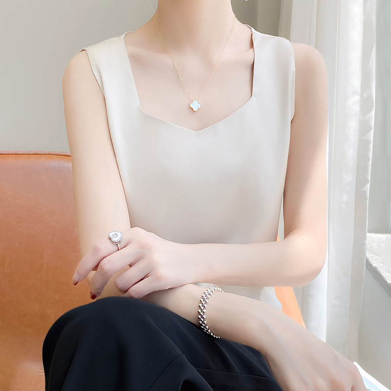 Silky Satin Wide-Brimmed V-Neck Camisole 2026 Spring/Summer New Stylish Inner Wear Top for Women Versatile and Trendy Silky Satin Wide-Brimmed V-Neck Camisole 2026 Spring/Summer New Stylish Inner Wear Top for Women Versatile and Trendy