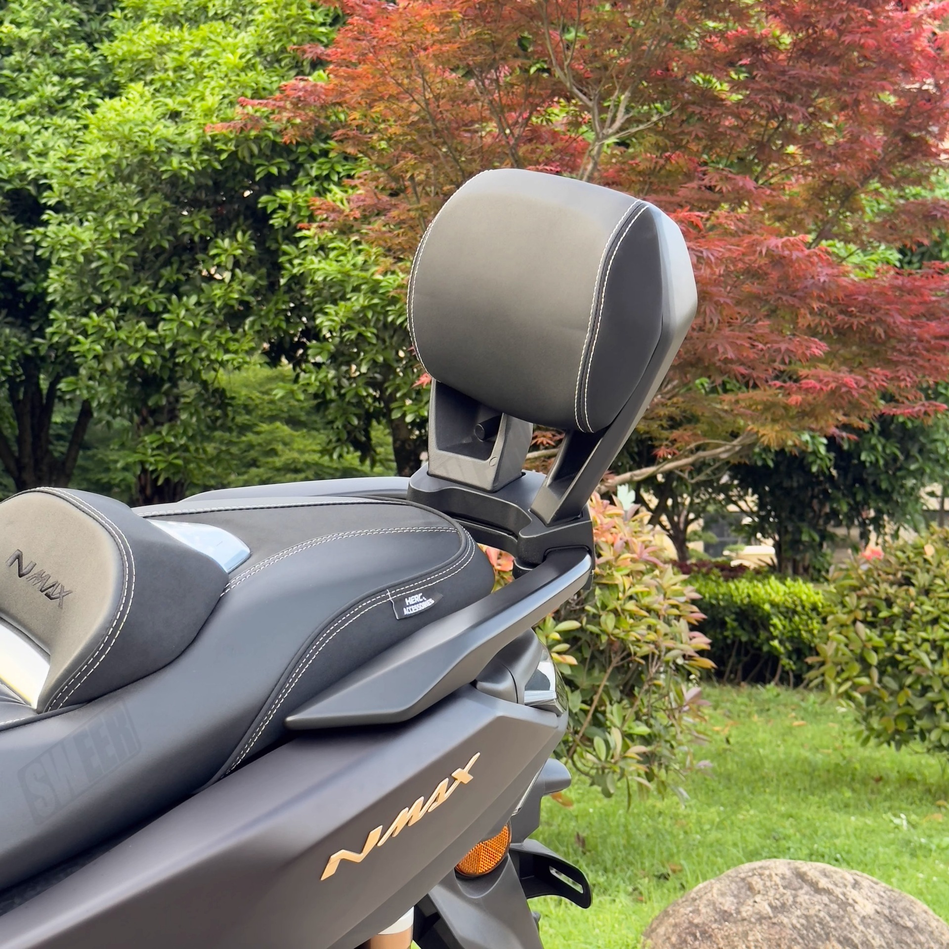 Suitable for Yamaha Nmax155 25 Models of Motorcycles, Aluminum Alloy Rear Backrest Modification and Upgrade, Comfortable Lumbar Support Accessories