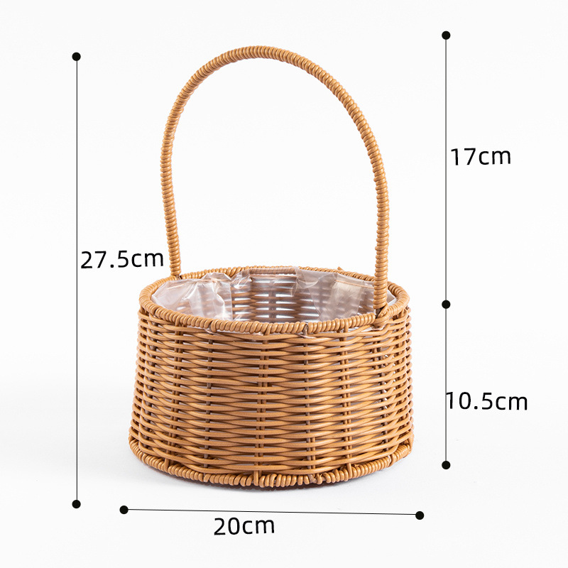 Woven handheld straw children's small basket