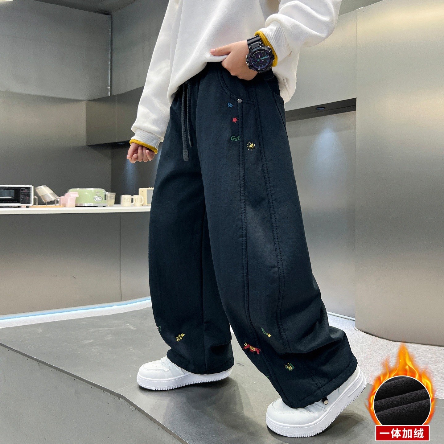 儿童装男童冬季一体加绒裤子2025新款中大童秋冬款加厚弯刀运动裤