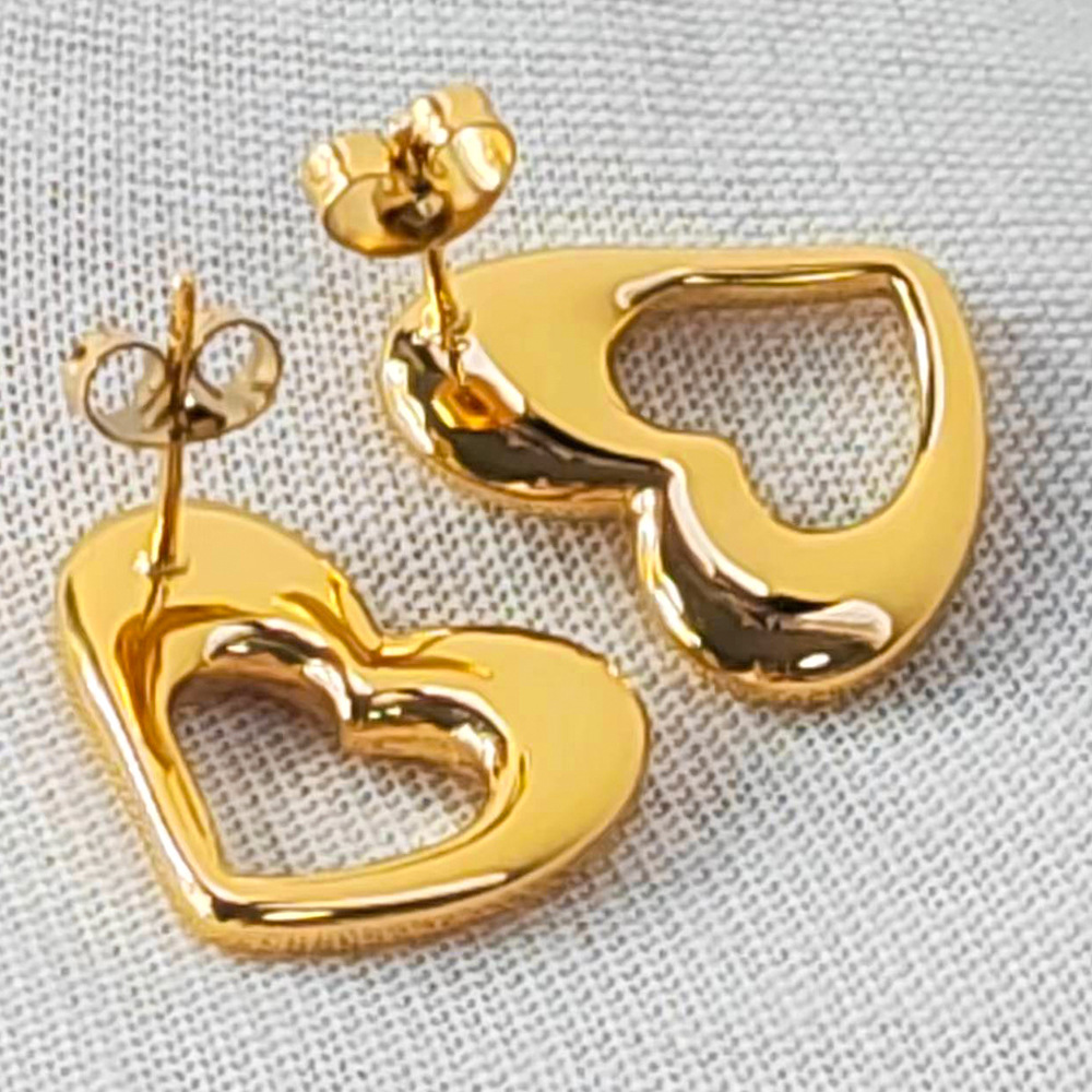 1 Paire Sucré Style Simple Forme De Cœur Acier Inoxydable Placage Boucles D'oreilles display picture 3