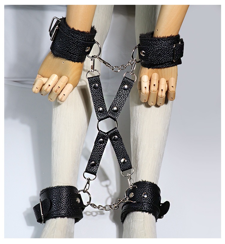 Plush Bondage Restraint Set with Handcuffs, Foot Cuffs, Neck Collar and Blindfold in Black — detail image 9