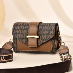 Factory Women's Bags 2024 New Trendy Korean Style Printed Single Shoulder Crossbody Bag Hong Kong Style Hand-held Fashion Small Square Bag Women's Wholesale