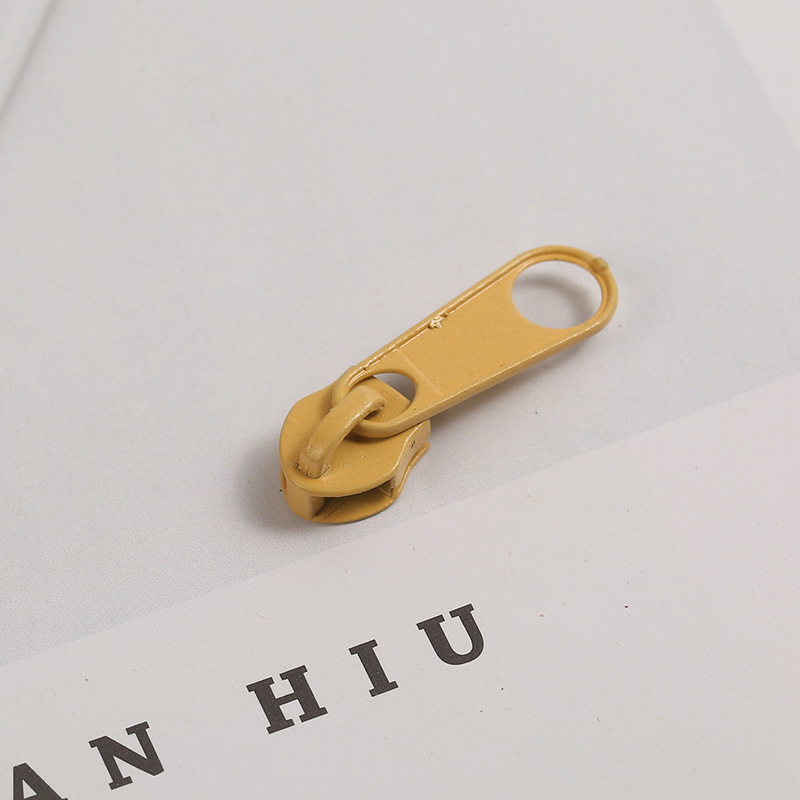 No. 5 fabricantes de cremallera de nylon nueva bolsa de maquillaje de color bolsas de lápiz gruesas cremallera al por mayor