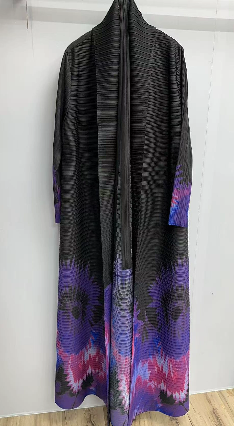 Другая брендовая модная весенняя тужурка-плащ - oversize, эластичные длинные рукава, мультицветные варианты