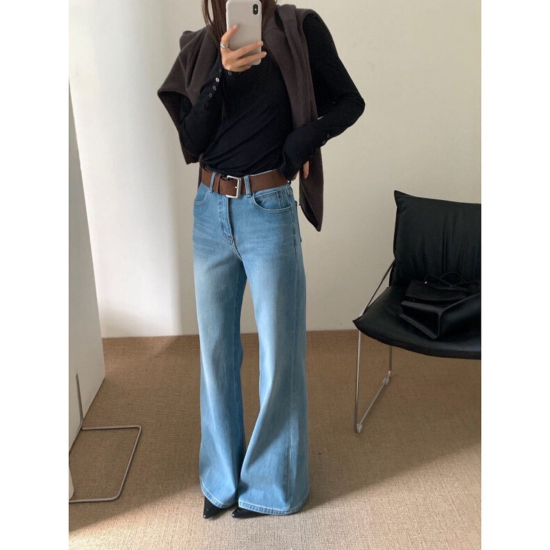 Light Blue High-Waisted Slightly Flared Jeans for Women, 2026 Spring New Style, Non-Tight-Fitting, Slimming, Drapey, Floor-Length Pants Light Blue High-Waisted Slightly Flared Jeans for Women, 2026 Spring New Style, Non-Tight-Fitting, Slimming, Drapey, Floor-Length Pants