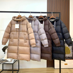 max家2025秋冬新款鹅绒羽绒服女气质长款连帽加厚保暖飘带外套