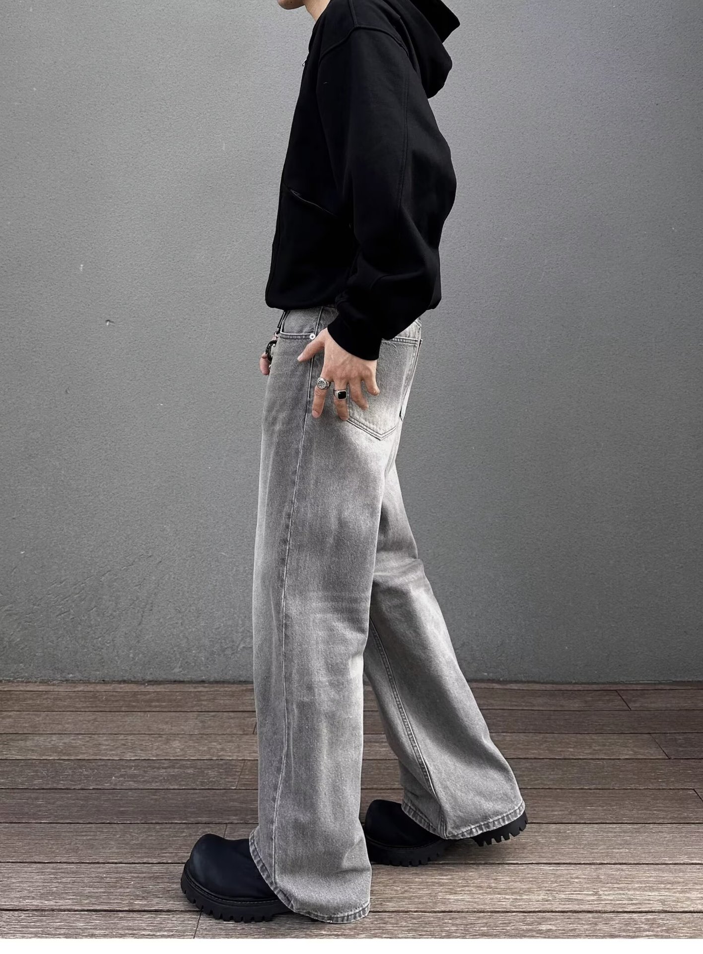 Men's Charcoal Gray Flared Jeans American Style Washed Vibe Straight Leg Loose Fit Casual Pants Mid Waist Slight Stretch_mkmklike.com