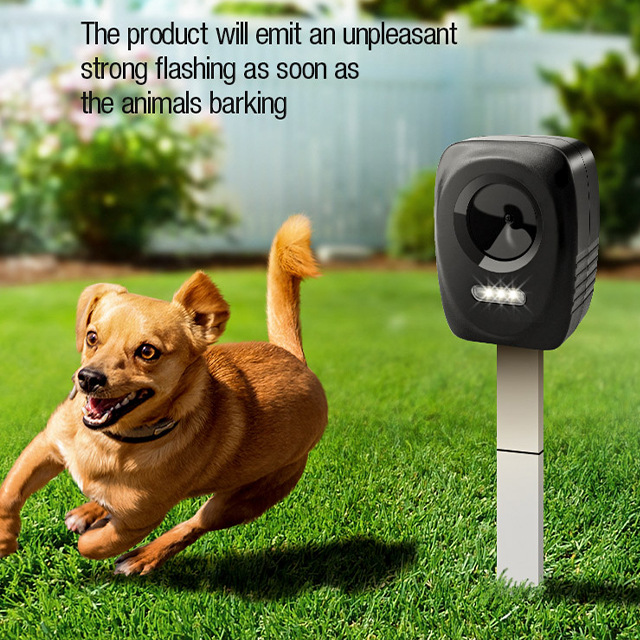 欧洲市场热销超声波闪光动物驱赶器带支架电池供电无毒无害