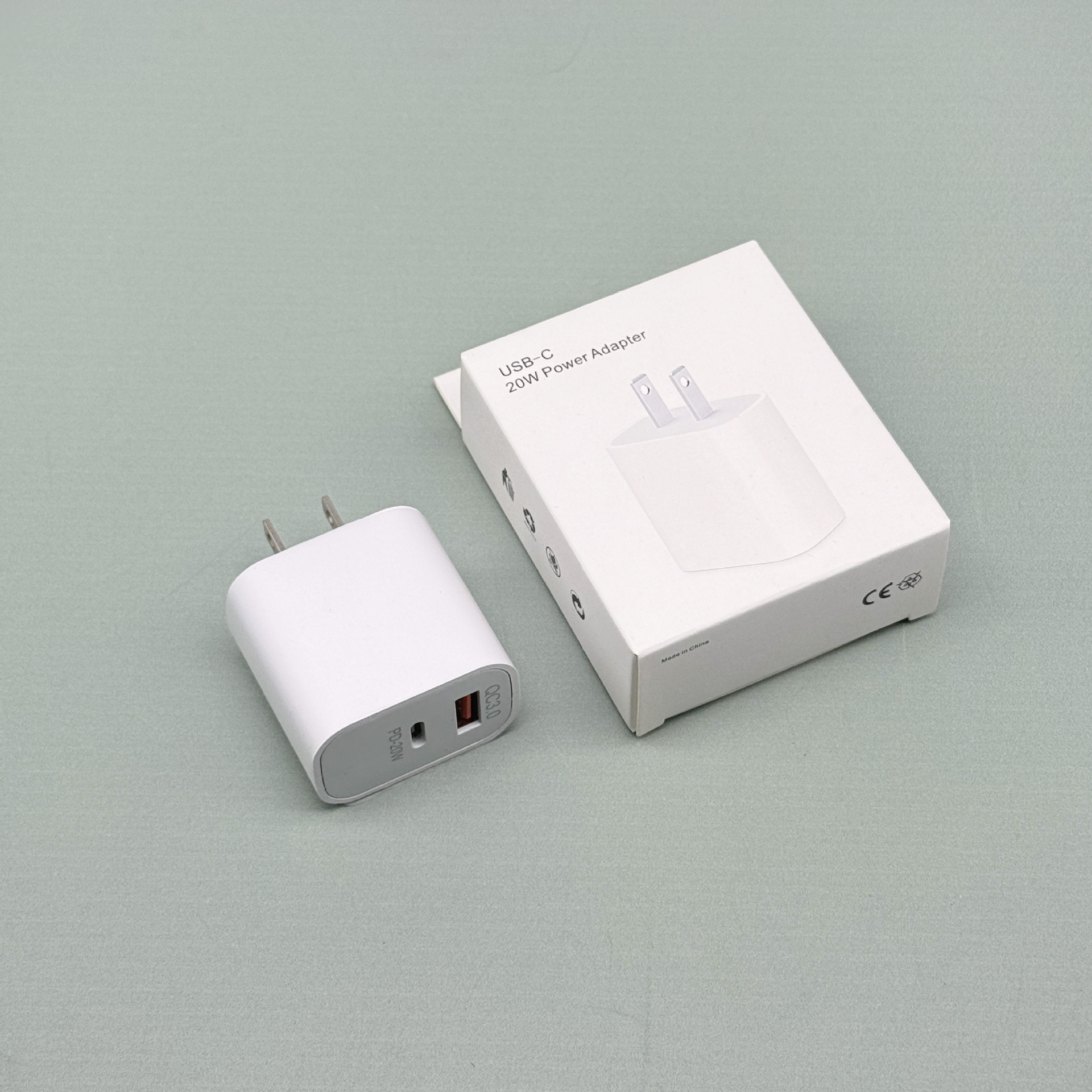 Cargador transfronterizo de doble puerto PD20w de EE. UU. Para teléfono móvil Apple 14/Android A C cargador de carga rápida