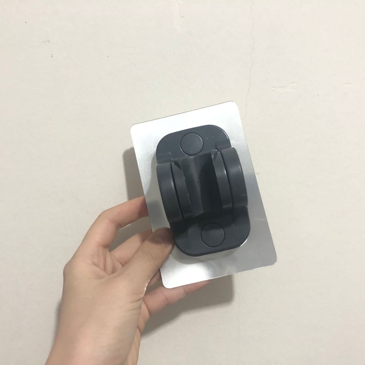 Baño ducha punzón-libre de aluminio soporte de ducha fuerte adhesivo firme no duele espacio de la pared base de ducha de aluminio