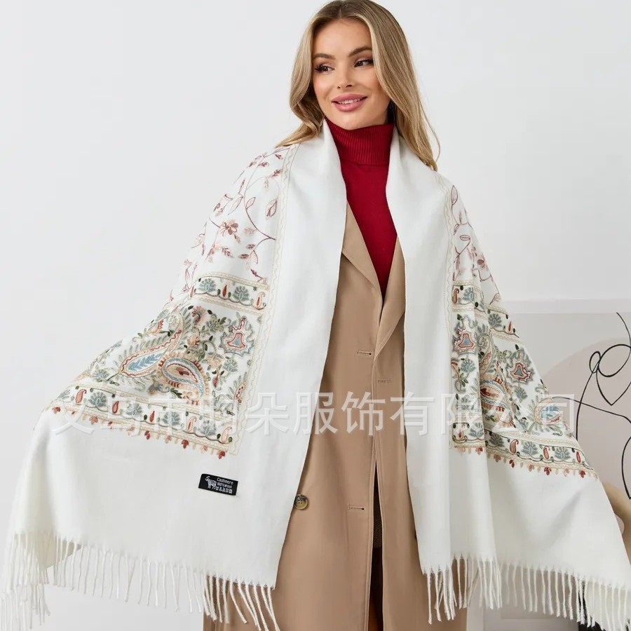 New autumn and winter embroidered auspicious cashew-patterned 350g faux cashmere scarf and shawl, suitable for cross-border sales, providing warmth in European and American styles