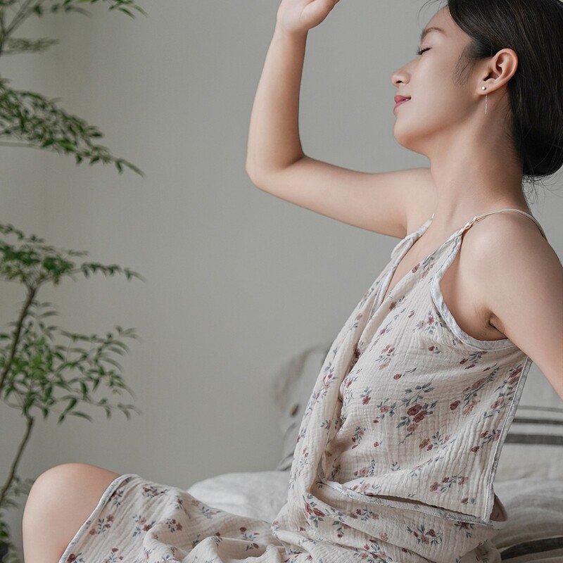 Women's Bathrobe with Straps, Pure Cotton Crepe, Stylish One-Piece Bath Towel That Can Be Wrapped or Worn as a Beach Towel