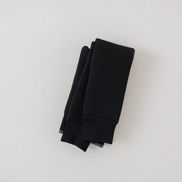 Y168 black (nine points)
