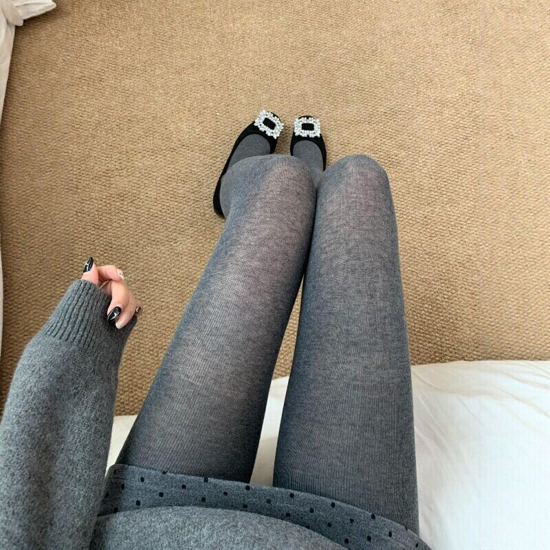 Gray women's leggings, thin style for autumn, new high-transparency slimming design, autumn and winter fleece-lined, warm, non-slip, with integrated socks Gray women's leggings, thin style for autumn, new high-transparency slimming design, autumn and winter fleece-lined, warm, non-slip, with integrated socks