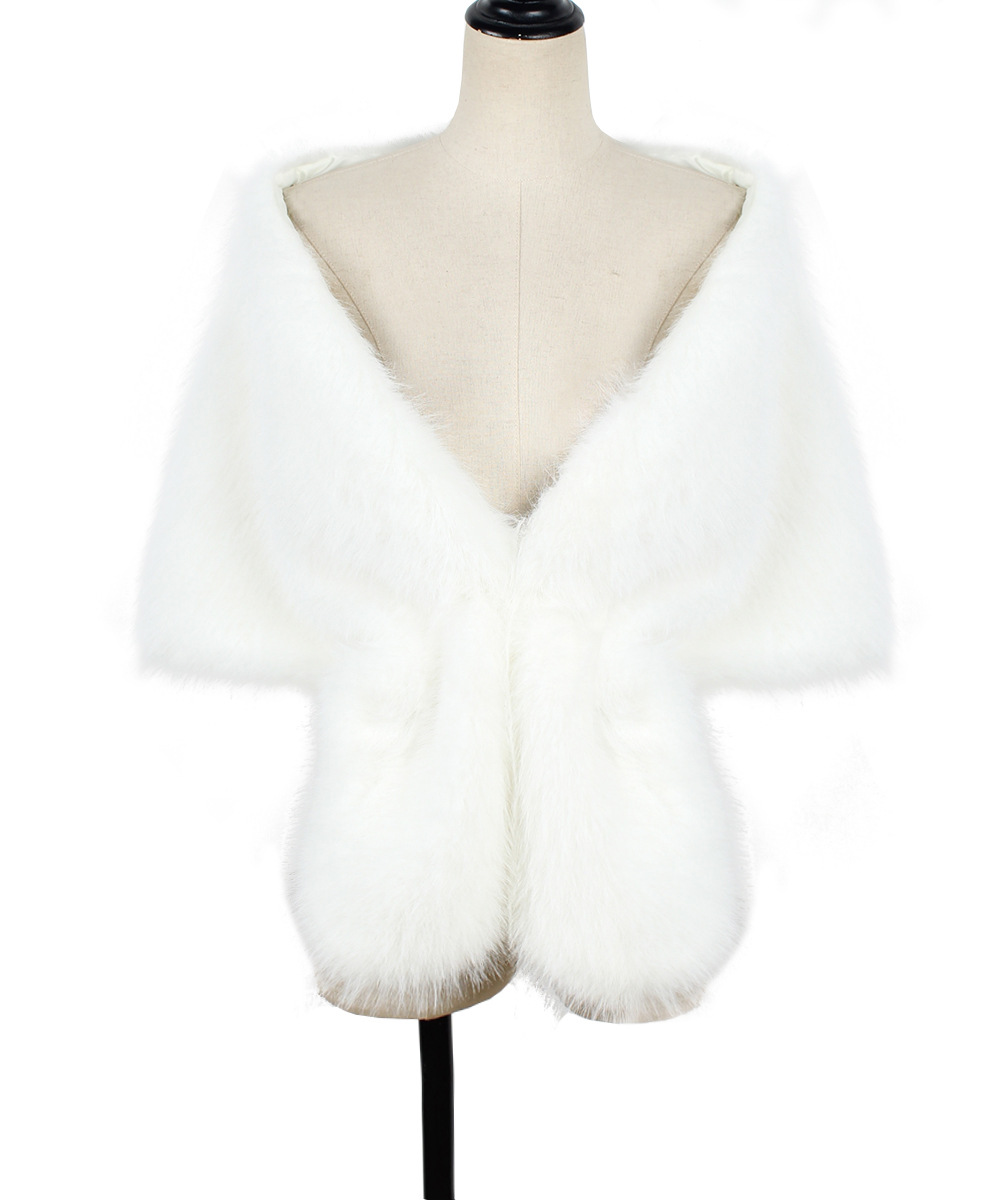 Women's Simple Style Solid Color Imitation Fur Spandex Acrylic Contrast Binding Shawl display picture 29