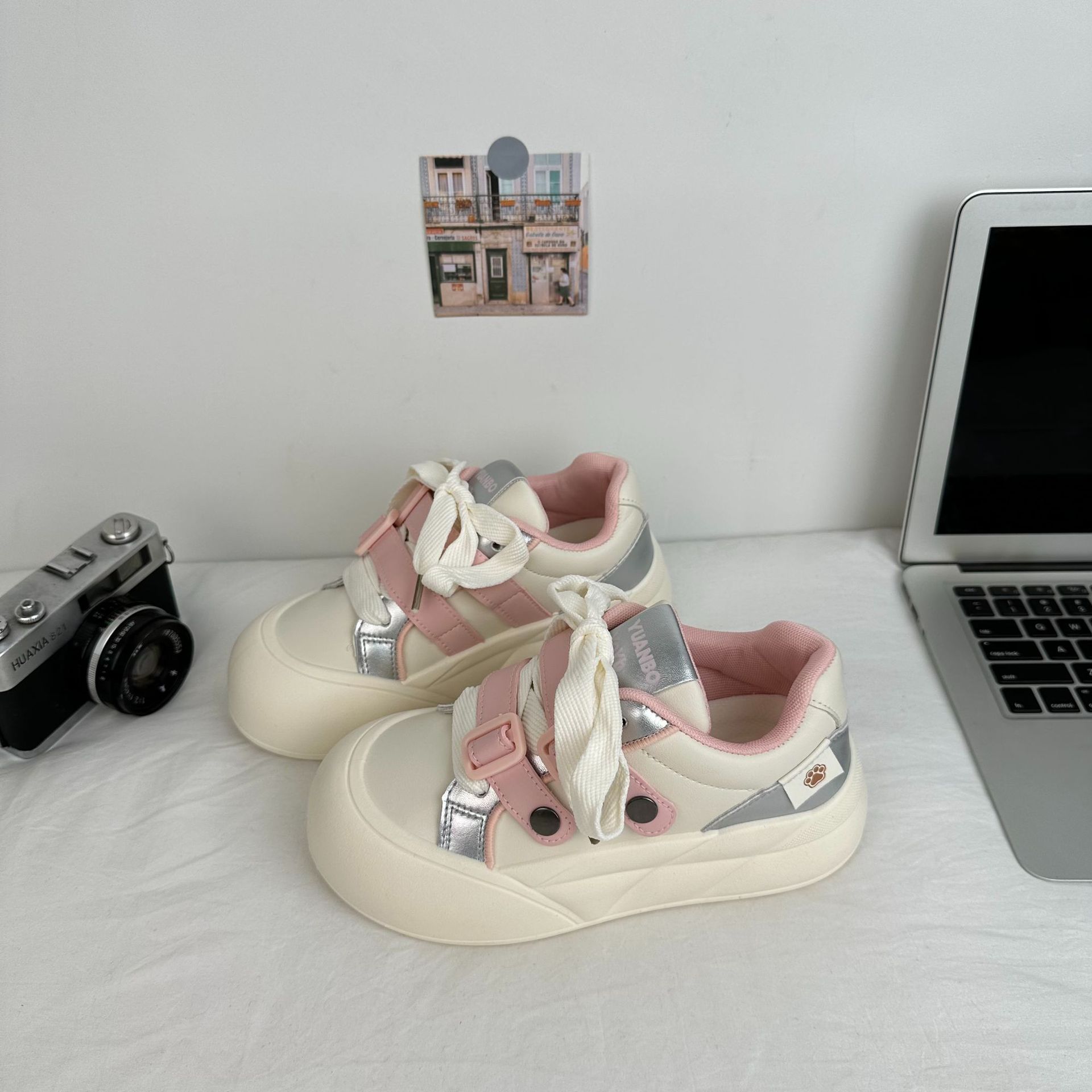 Yuanbo 2025 primavera zapatos de pan para estudiantes de nicho zapatos de plataforma de todo fósforo zapatos blancos casuales coreanos para mujer