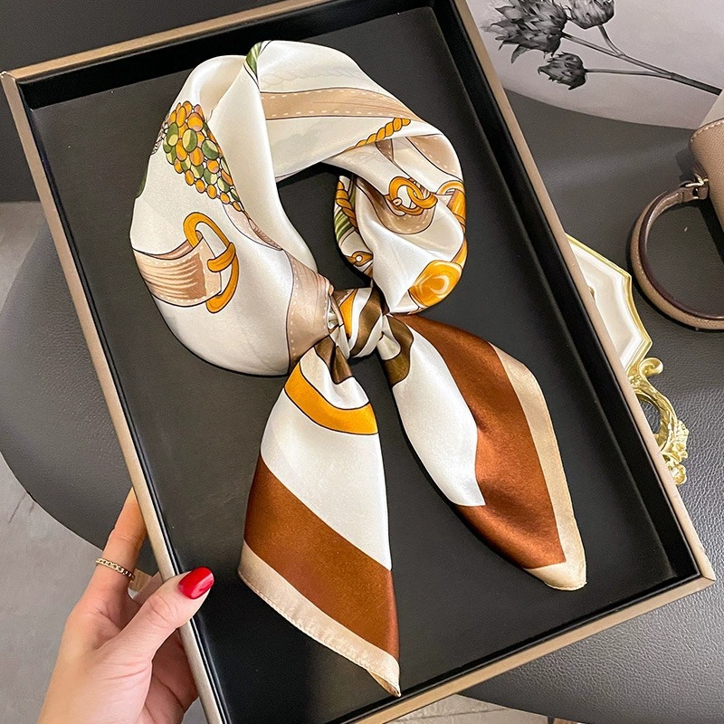 Moda bufandas de seda 70cm viajes pequeños accesorios de aire acondicionado de verano bufandas de seda satin bufandas flotantes