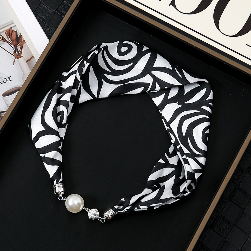 Nuevo clásico retro blanco y negro onda francesa punto de succión hebilla correa de cabello bufandas perezosas multipropósito temperamento collar clavícula hebilla