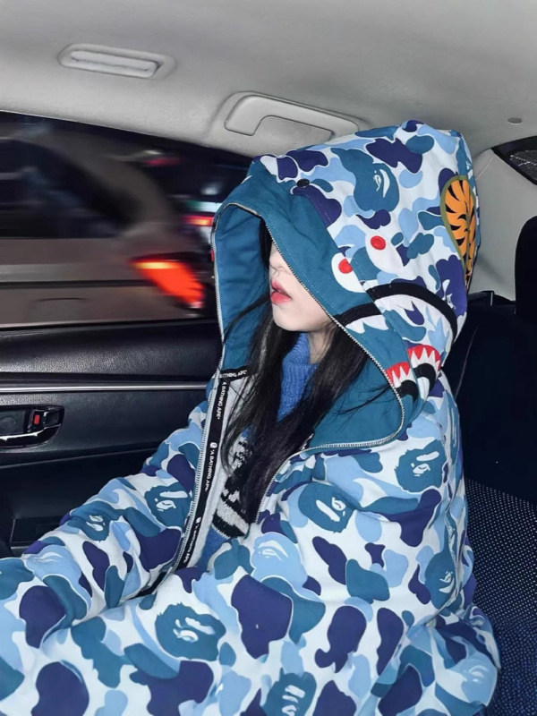 Insサメ双帽スウェットのジッパーコートは迷彩街頭のファッションブランドの連名がゆるいフードの男女同金を責める|undefined