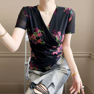 复古印花交叉V领短袖T恤女夏季洋气妈妈网纱上衣遮肚显瘦小衫