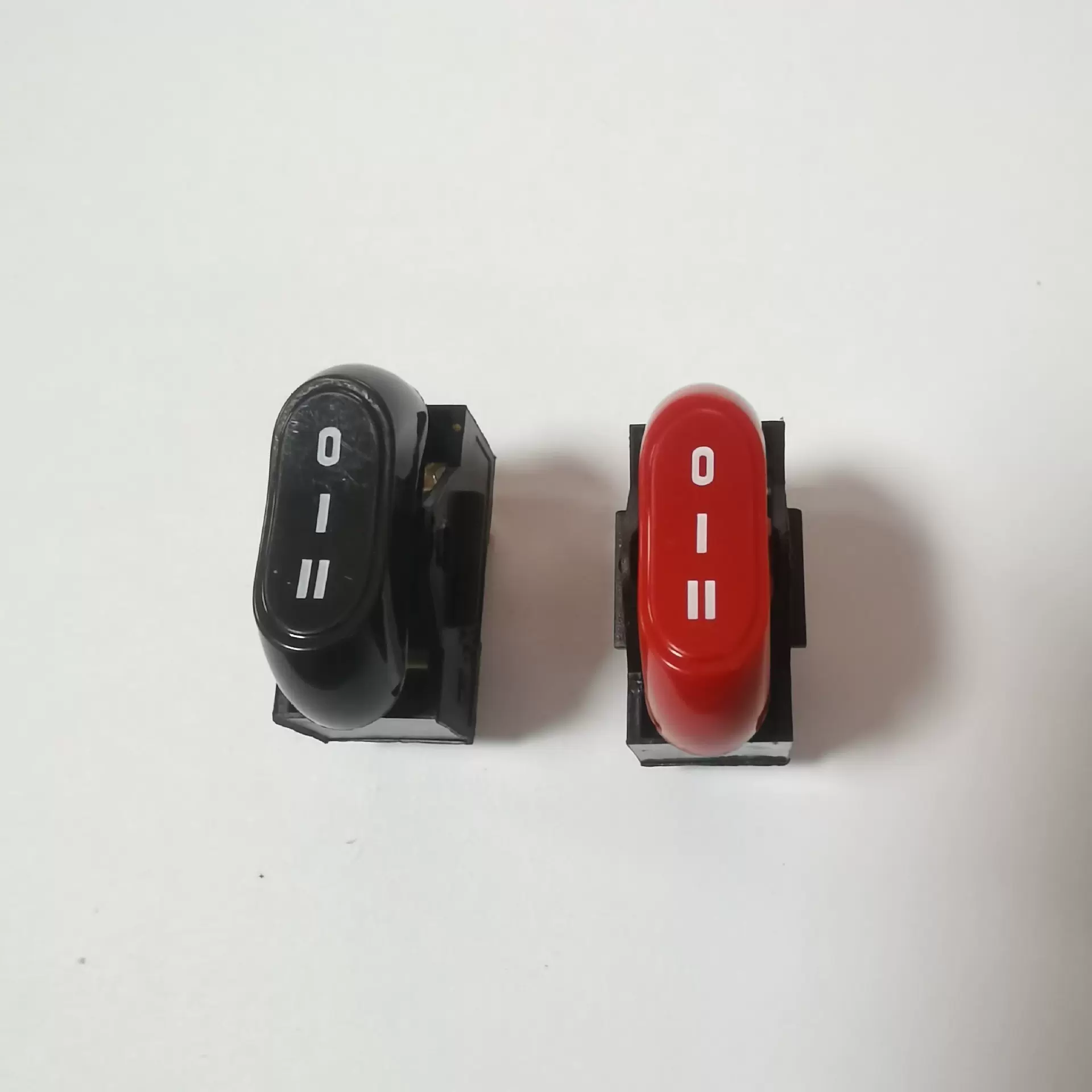 拨动开关单排翘板开关卧式小微型电源滑动档位船型开关电吹风开关