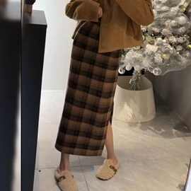 Y9Z美拉德穿搭复古格纹毛呢半身裙秋冬新款洋气过膝直筒裙中长款